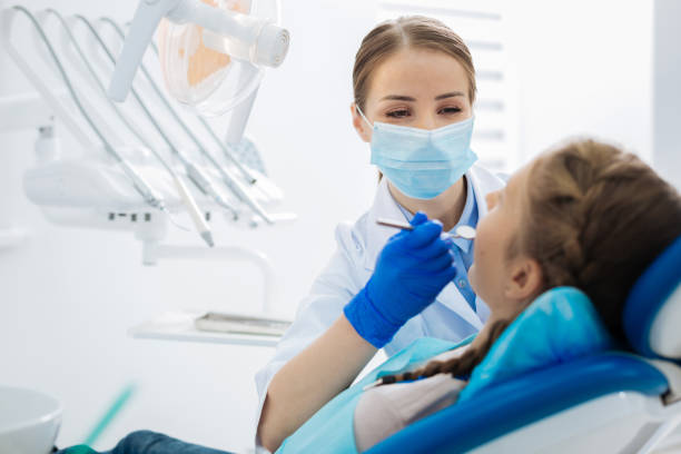 Best Tooth Extraction  in Brooktrails, CA